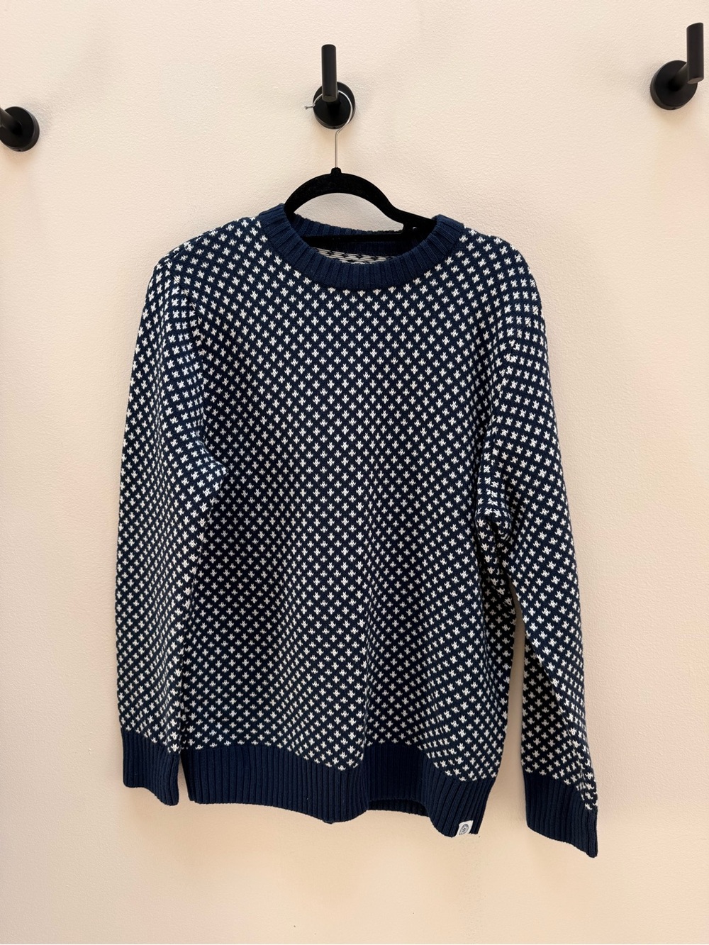 Men's Navy and White Knit Crewneck Sweater